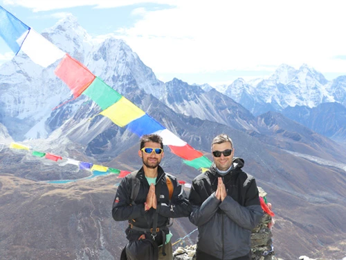 Heartwarming gesture at Everest Base Camp Nepal