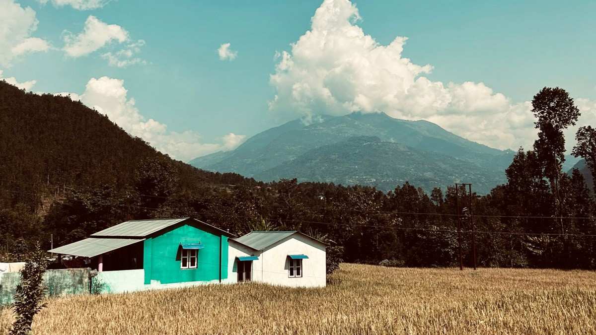 Local settlement in Kyanjin Ri Hike