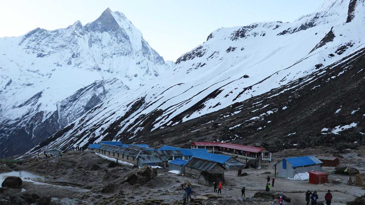 Teahouses, local settlements and trekkers in Annapurna Base Camp