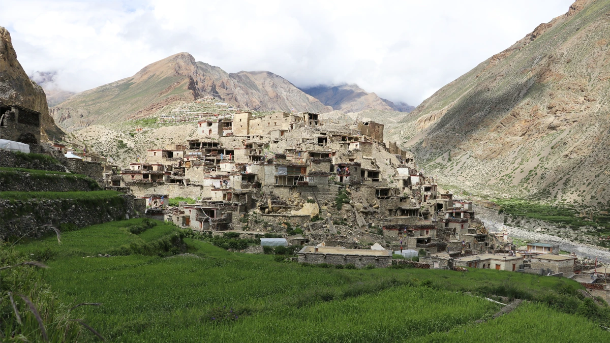 Beautiful view in Manaslu Circuit Trekking route