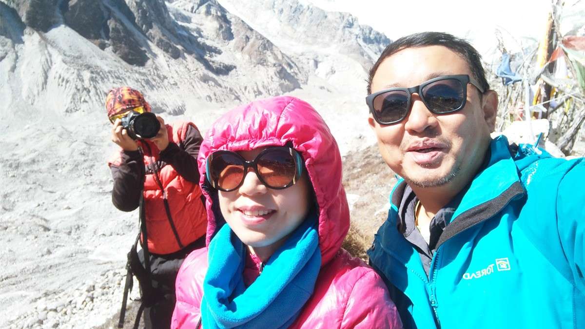 Trekkers enjoying in Kanchenjunga North Base Camp Trek