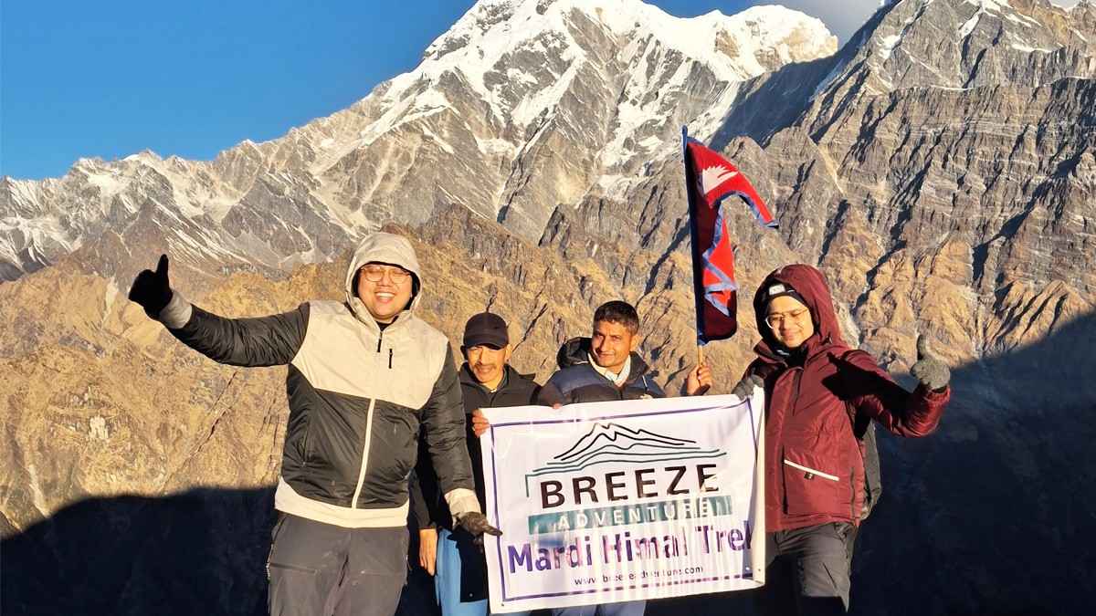 Breeze Adventure team in Mardi Himal trek