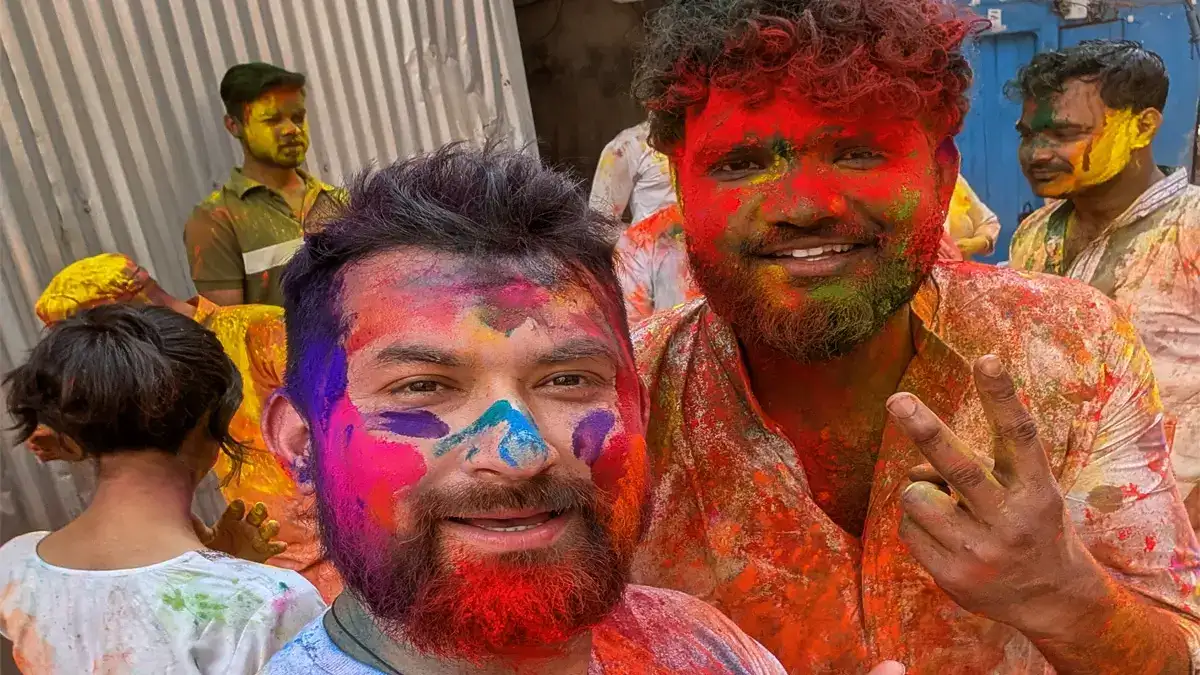 colorful-face-in-holi-in-kathmandu