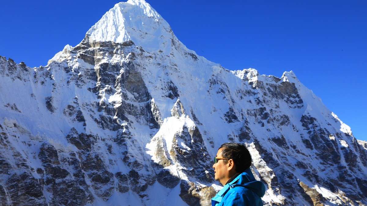 Stunning mountain view in Kanchenjunga Circuit Trek Nepal