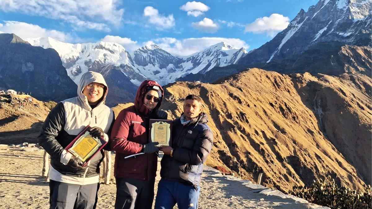 Breeze Adventure team in the Mardi Himal Trek Nepal