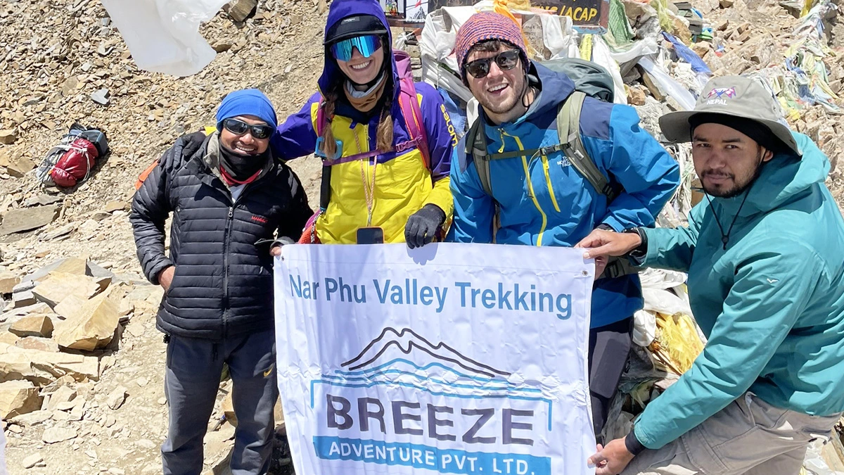 Breeze Adventure Team in Nar Phu Valley Trekking