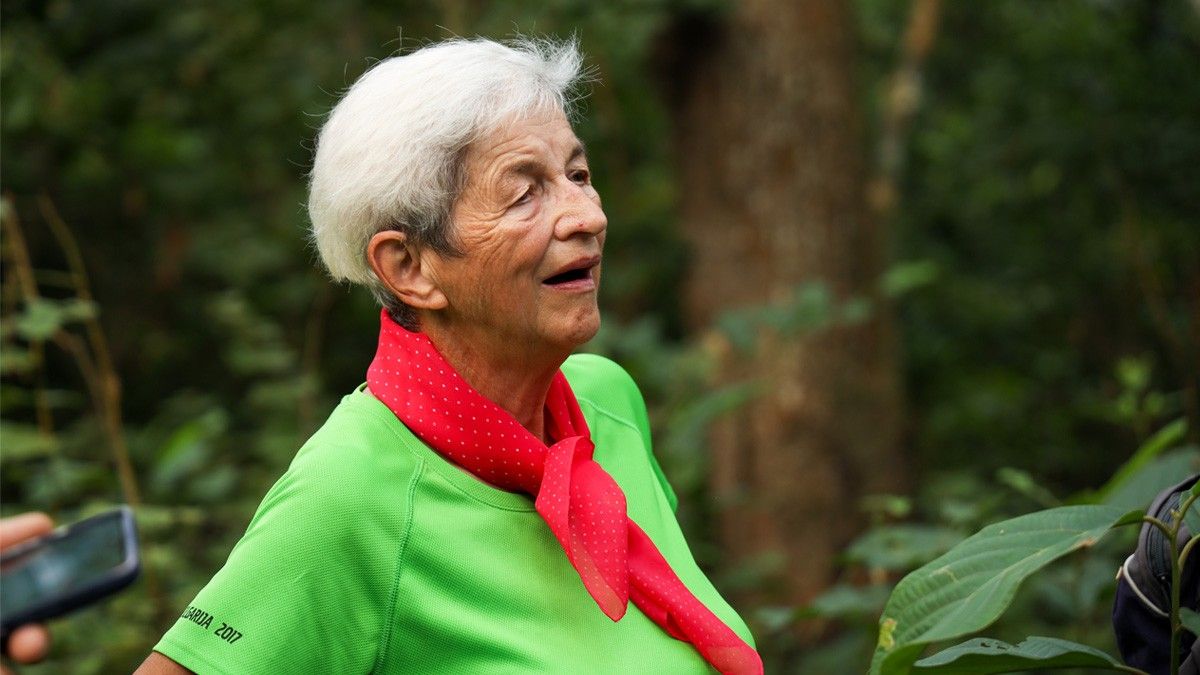 Old lady enjoying solo travel