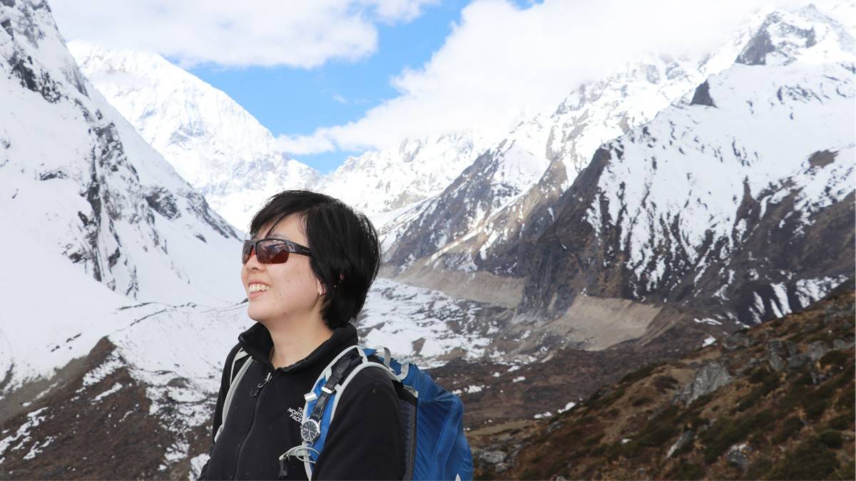 Woman conquering the Manaslu Trek Nepal