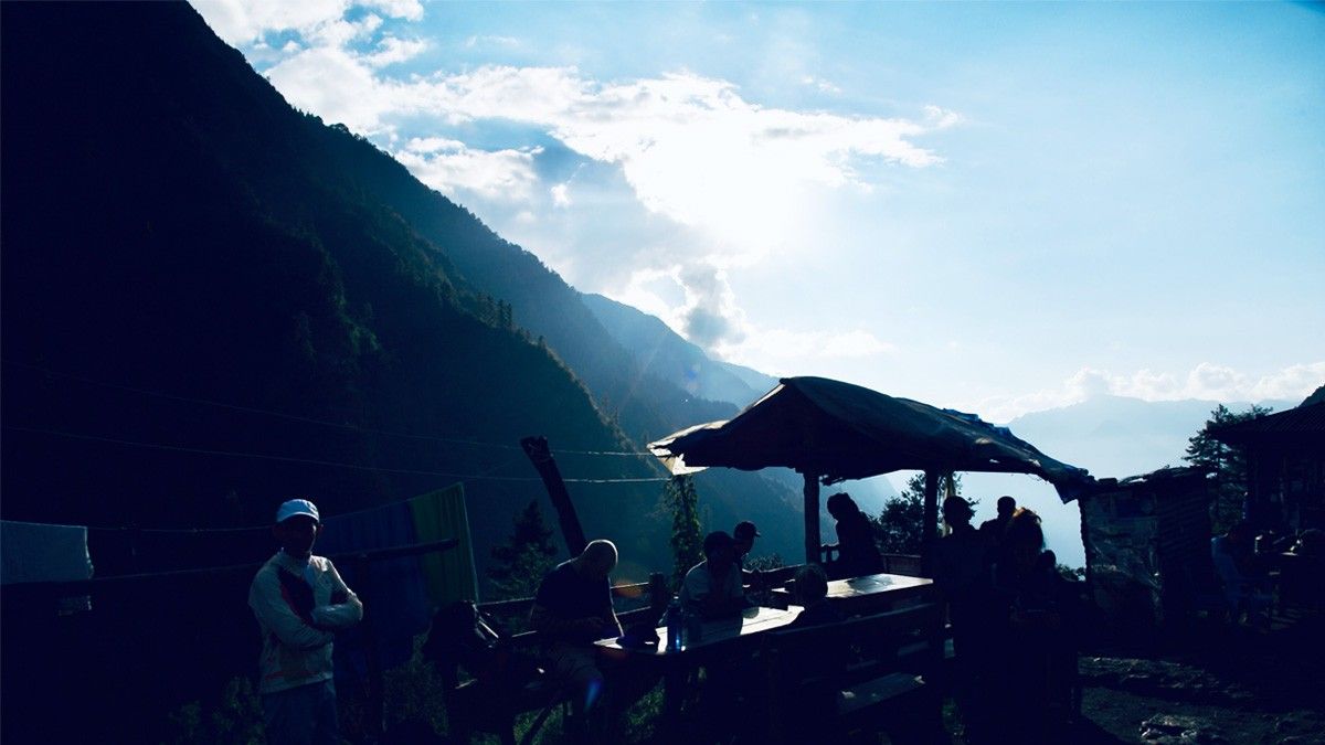 Trekkers in Lama Hotel 