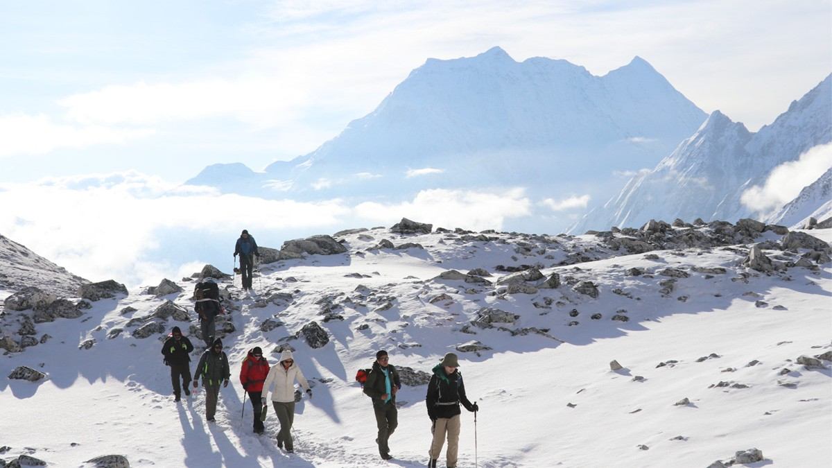 Group trekking in Manaslu Region